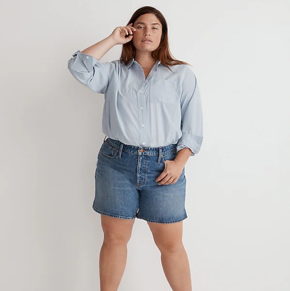 Madewell plus size relaxed mid length denim shorts blue side slit